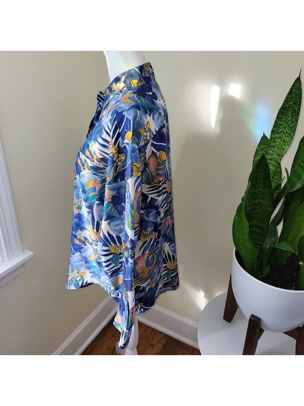 S.L.B. Ocean Silk Blouse Tropical Fish Print Multicolored Shirt Women's Size S - Picture 4 of 13